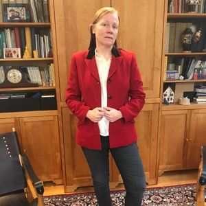 Evan-Picone red suit jacket w/ black velvet collar